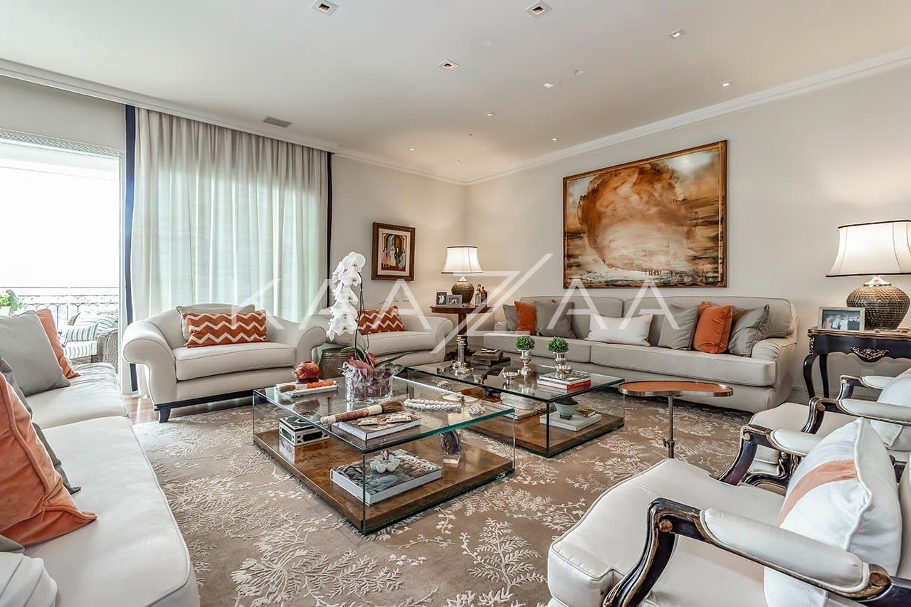 Ambientes suntuosos, planta ampla e vista panorâmica. Apartamento neoclássico no Jardim Guedala. - Foto 3